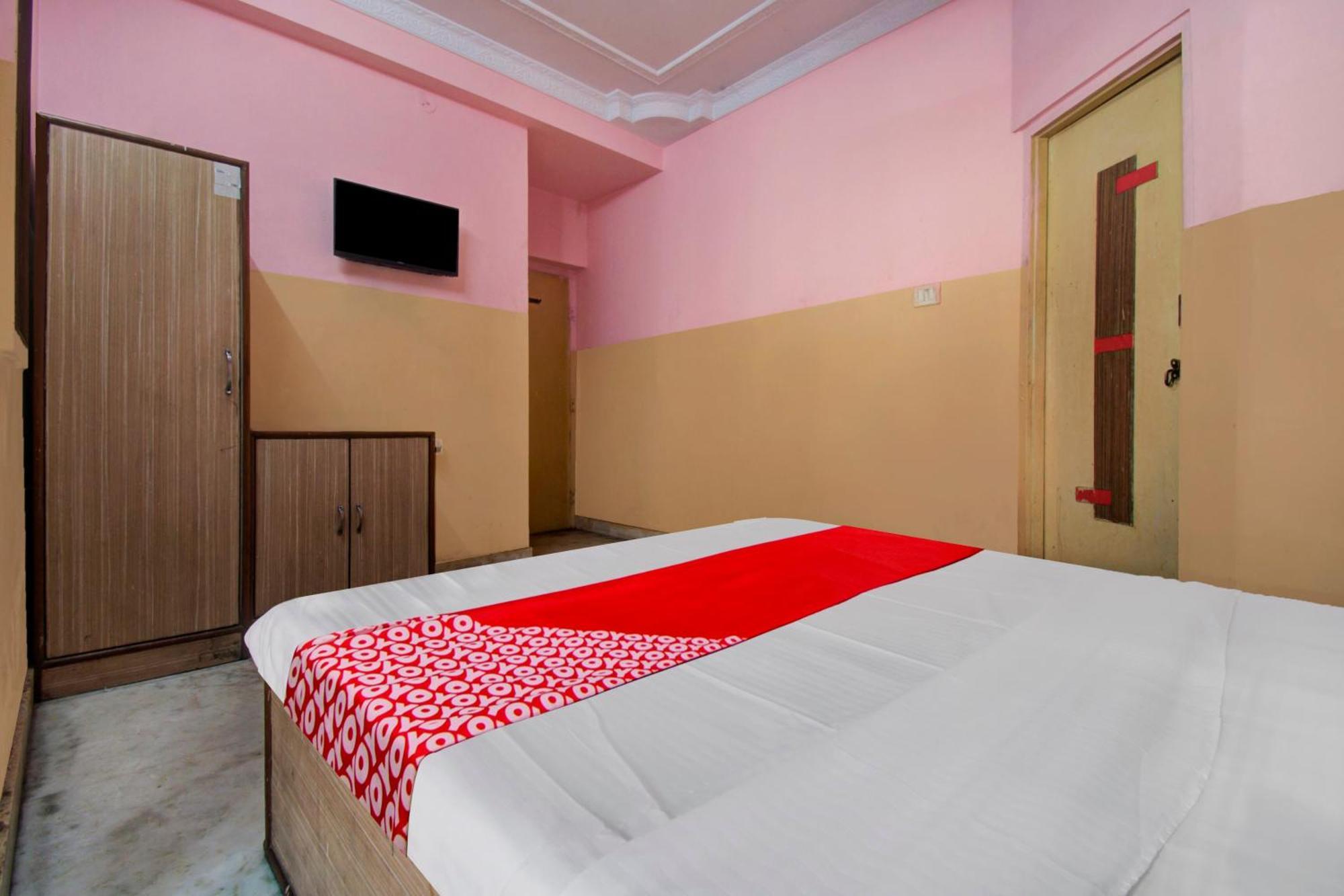 Hotel Sanwariya Palace Jaipur Bagian luar foto
